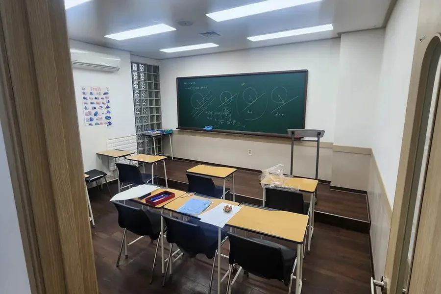 인천광역시 부평구 영어 수학학원 원상복구 실제 사례 사진 · 협력 파트너 제공